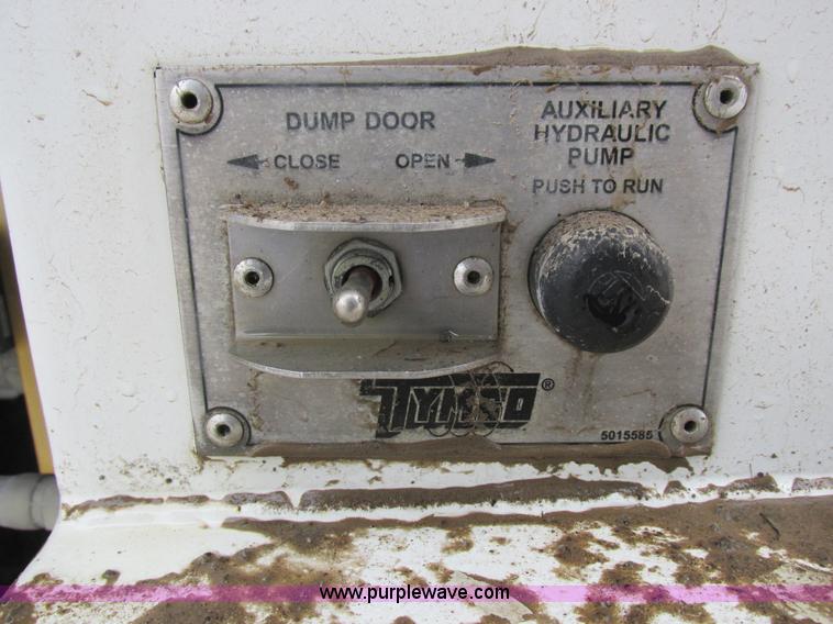 image for item K2178 2008 International DuraStar 4300 sweeper truck