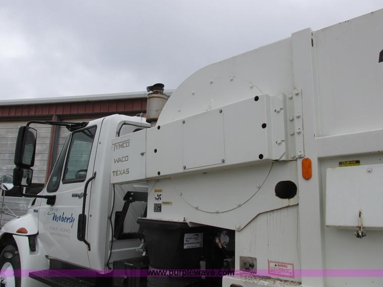 image for item K2178 2008 International DuraStar 4300 sweeper truck