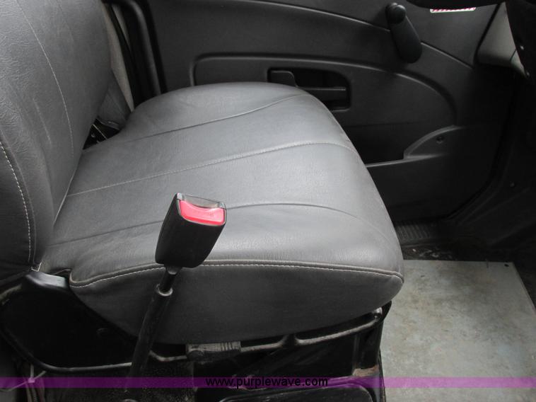 image for item K2178 2008 International DuraStar 4300 sweeper truck