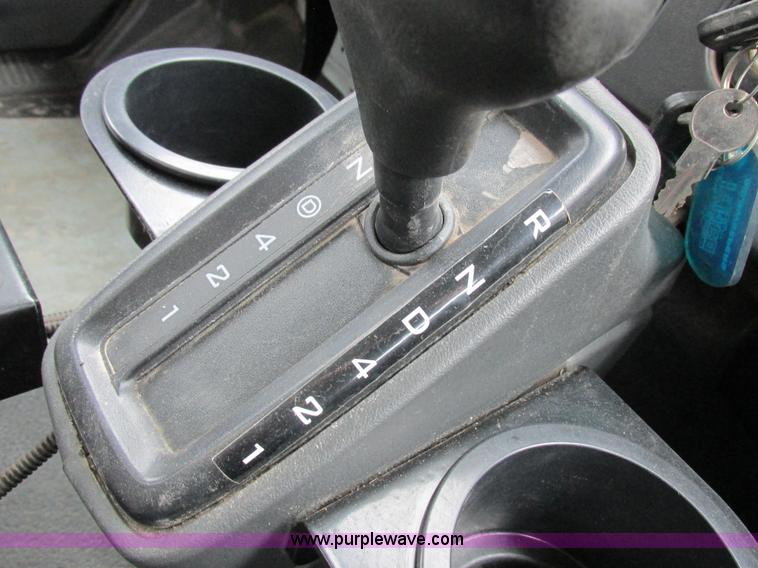 image for item K2178 2008 International DuraStar 4300 sweeper truck