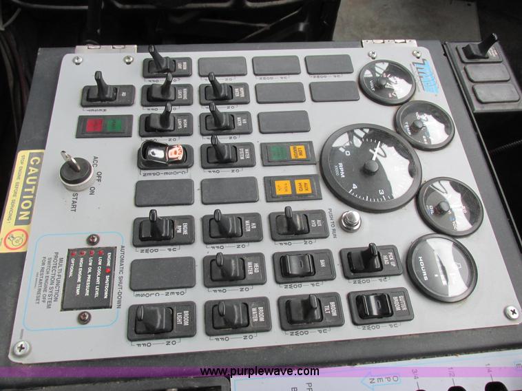 image for item K2178 2008 International DuraStar 4300 sweeper truck