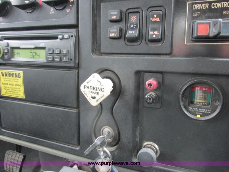 image for item K2178 2008 International DuraStar 4300 sweeper truck