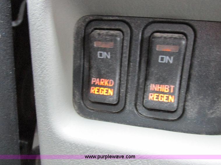 image for item K2178 2008 International DuraStar 4300 sweeper truck