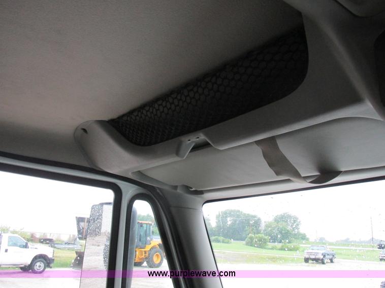 image for item K2178 2008 International DuraStar 4300 sweeper truck