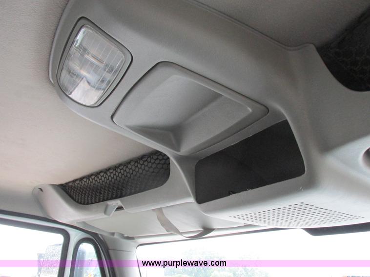 image for item K2178 2008 International DuraStar 4300 sweeper truck