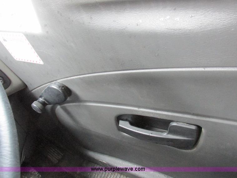 image for item K2178 2008 International DuraStar 4300 sweeper truck