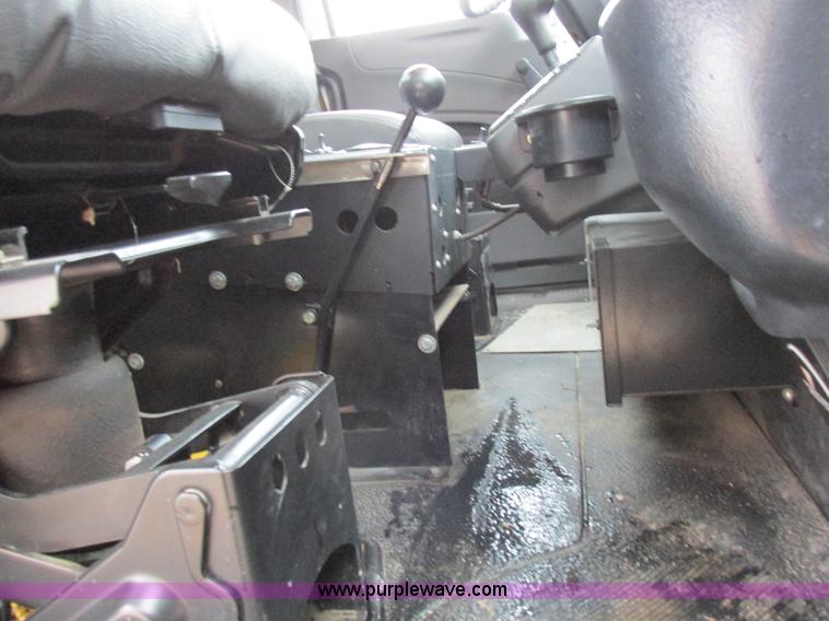 image for item K2178 2008 International DuraStar 4300 sweeper truck