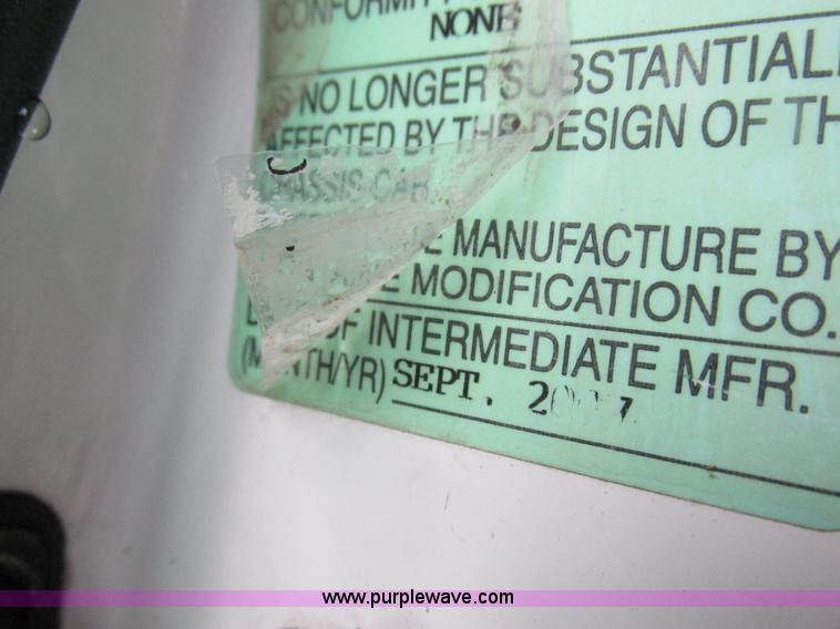 image for item K2178 2008 International DuraStar 4300 sweeper truck