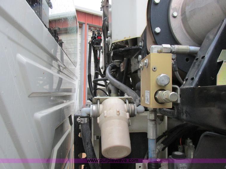 image for item K2178 2008 International DuraStar 4300 sweeper truck