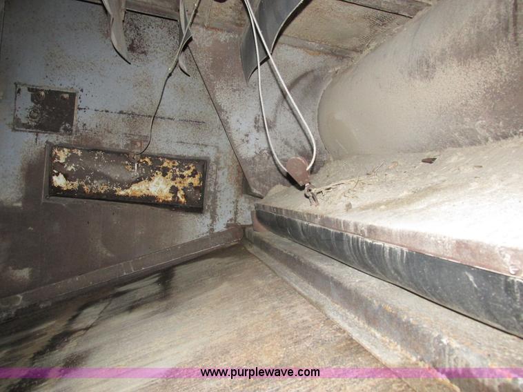 image for item K2178 2008 International DuraStar 4300 sweeper truck