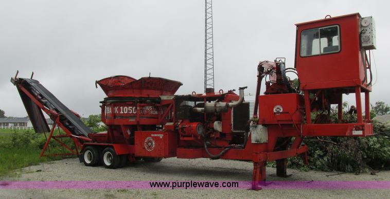 image for item K2179 1994 Morbark 1050 tub grinder