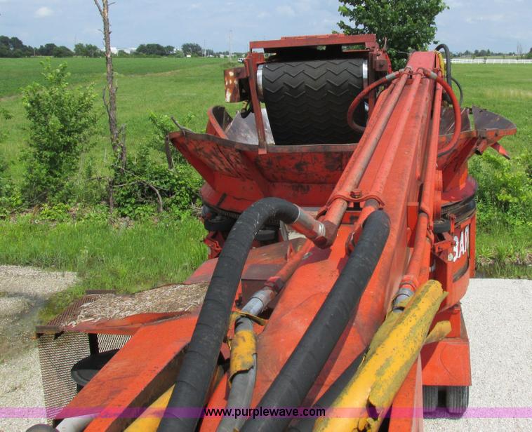 image for item K2179 1994 Morbark 1050 tub grinder