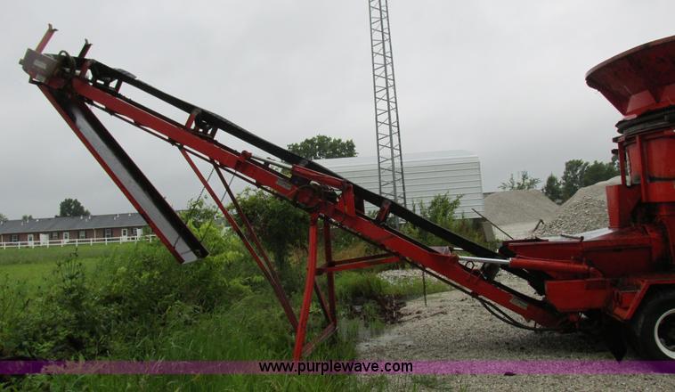 image for item K2179 1994 Morbark 1050 tub grinder