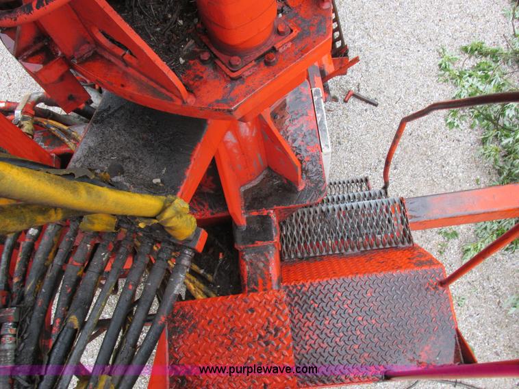 image for item K2179 1994 Morbark 1050 tub grinder