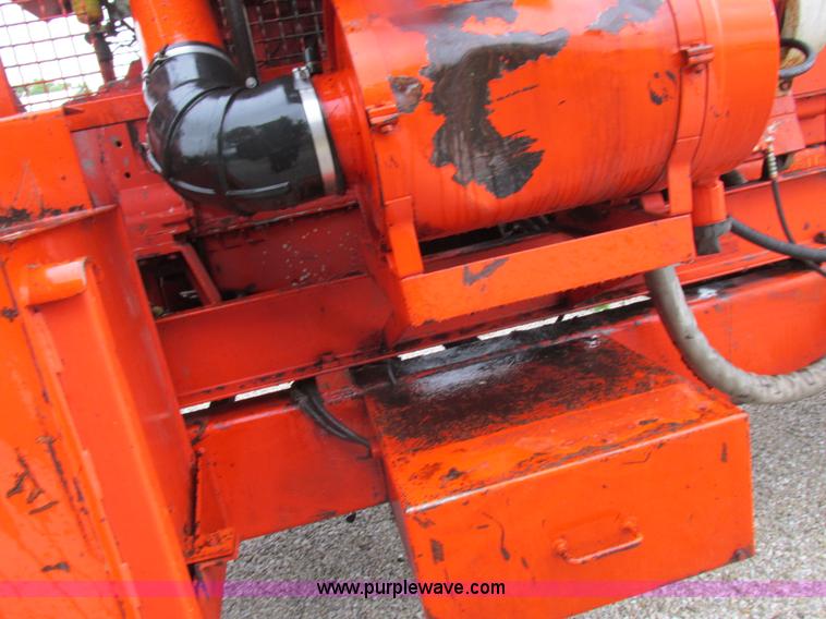 image for item K2179 1994 Morbark 1050 tub grinder