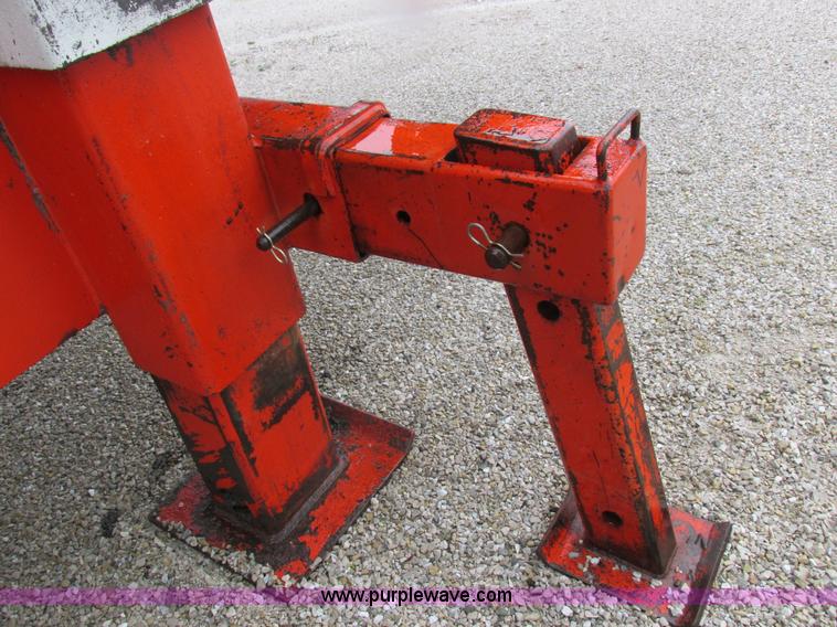 image for item K2179 1994 Morbark 1050 tub grinder