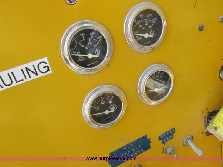 image for item K2180 1987 Athey Force Feed loader