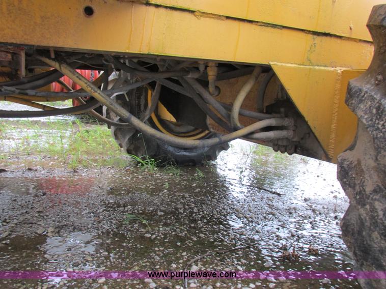 image for item K2180 1987 Athey Force Feed loader