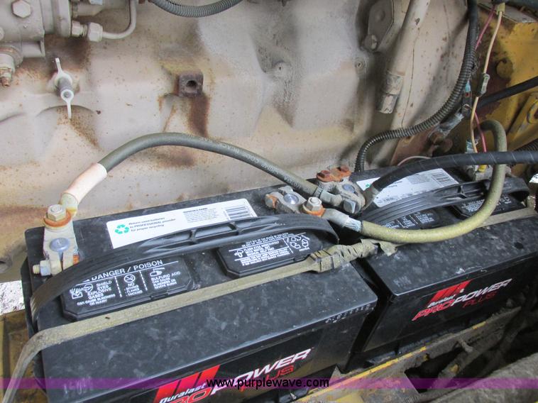 image for item K2180 1987 Athey Force Feed loader