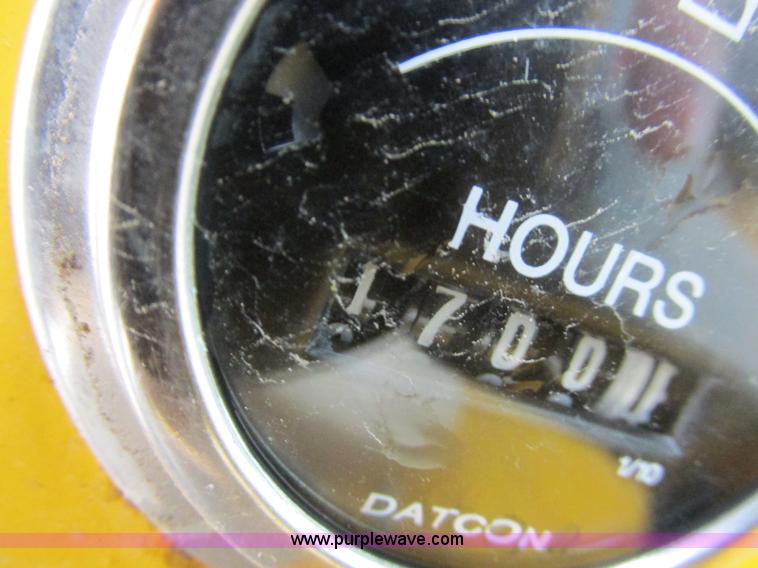 image for item K2180 1987 Athey Force Feed loader