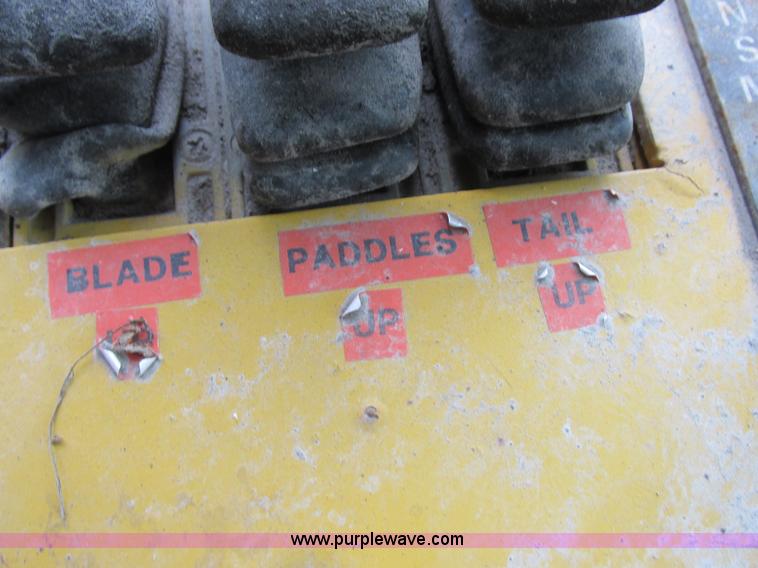 image for item K2180 1987 Athey Force Feed loader