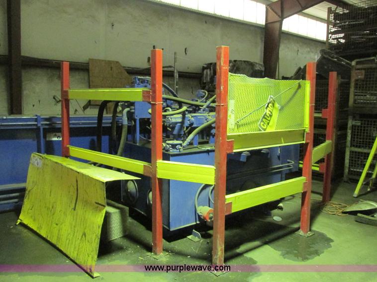 image for item K5092 Harris Badger L50S-2 two ram baler