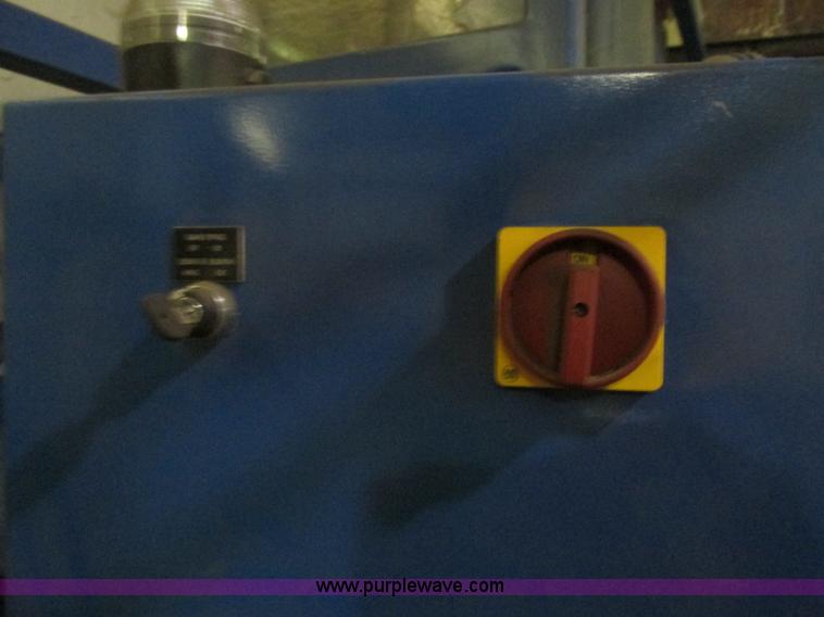 image for item K5092 Harris Badger L50S-2 two ram baler