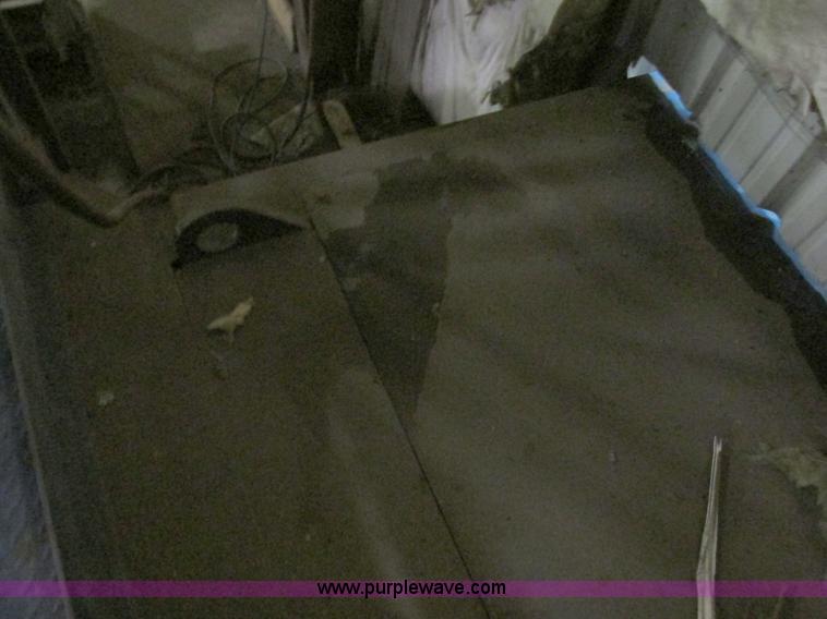 image for item K5092 Harris Badger L50S-2 two ram baler