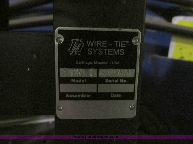 image for item K5092 Harris Badger L50S-2 two ram baler