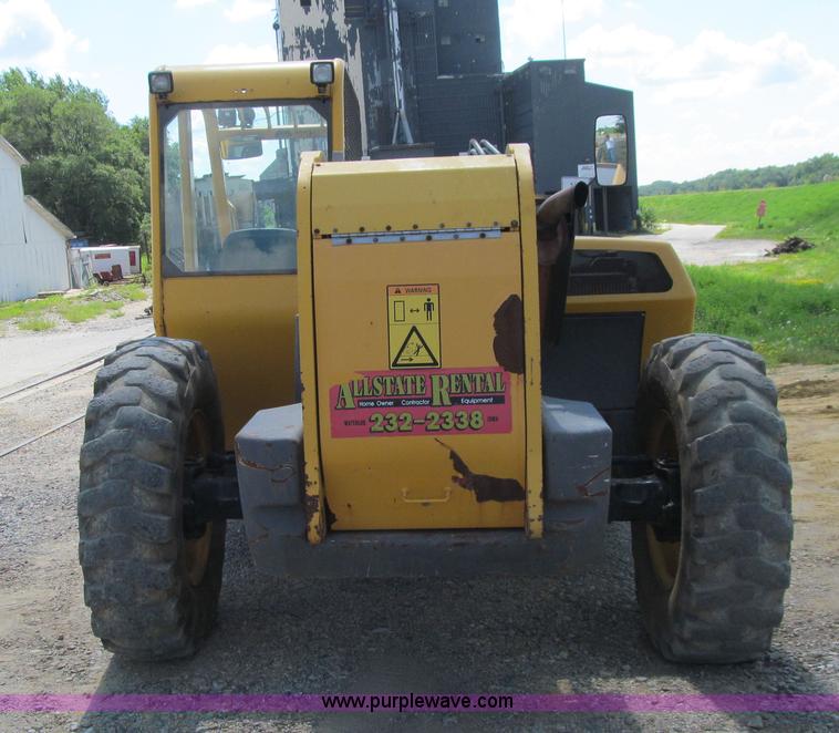 image for item K5743 2003 Volvo TL90 telehandler