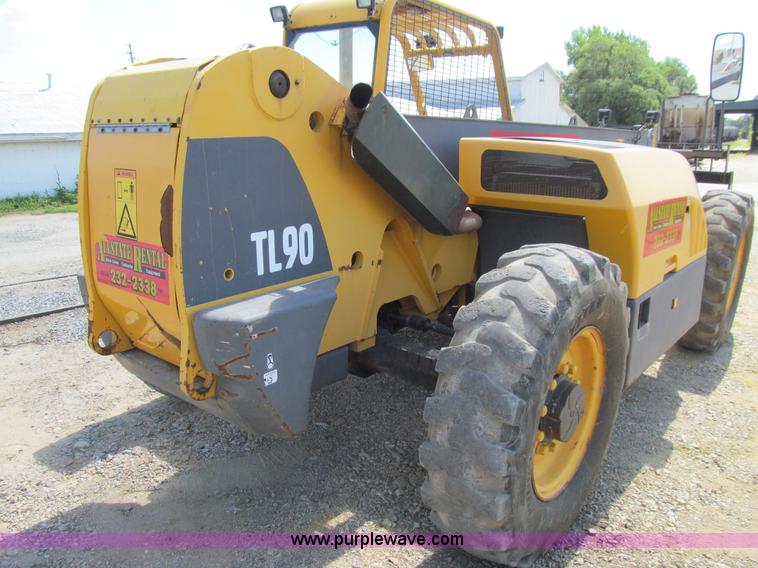image for item K5743 2003 Volvo TL90 telehandler