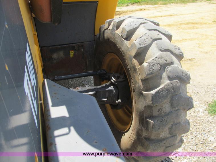 image for item K5743 2003 Volvo TL90 telehandler