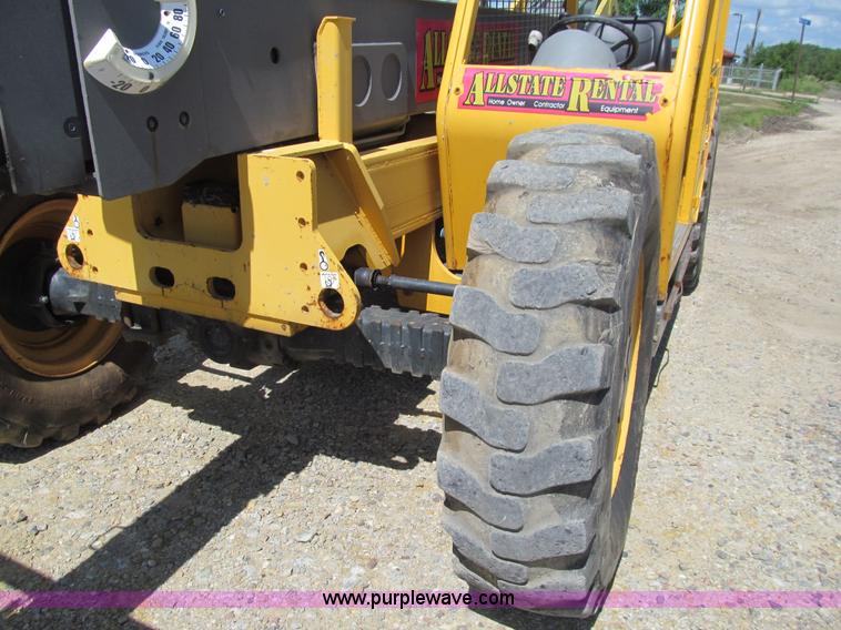 image for item K5743 2003 Volvo TL90 telehandler