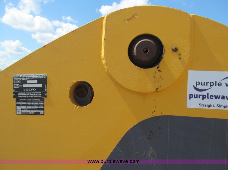 image for item K5743 2003 Volvo TL90 telehandler