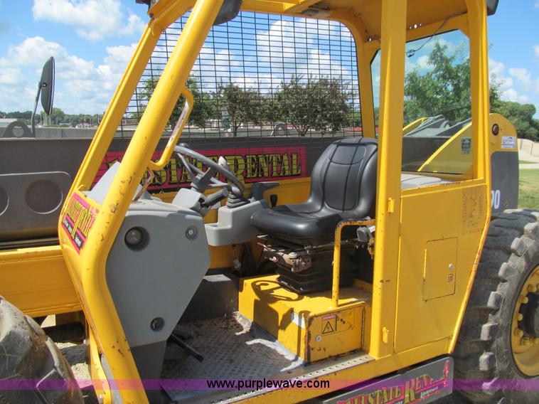 image for item K5743 2003 Volvo TL90 telehandler