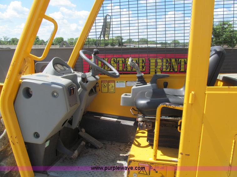 image for item K5743 2003 Volvo TL90 telehandler