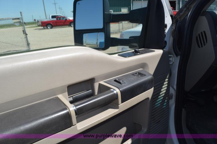 image for item K6154 2008 Ford F350 Super Duty XLT SuperCab service truck