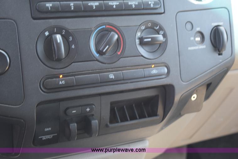 image for item K6154 2008 Ford F350 Super Duty XLT SuperCab service truck