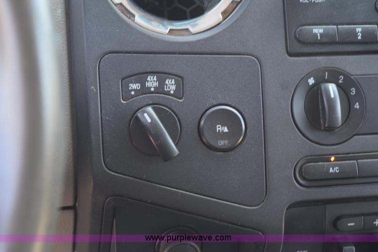 image for item K6154 2008 Ford F350 Super Duty XLT SuperCab service truck