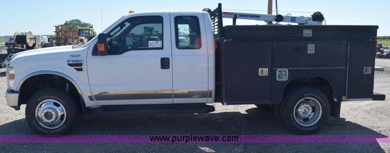 image for item K6155 2008 Ford F350 Super Duty XLT SuperCab service truck with crane