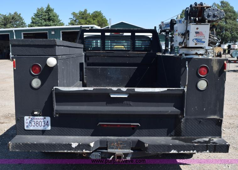 image for item K6155 2008 Ford F350 Super Duty XLT SuperCab service truck with crane
