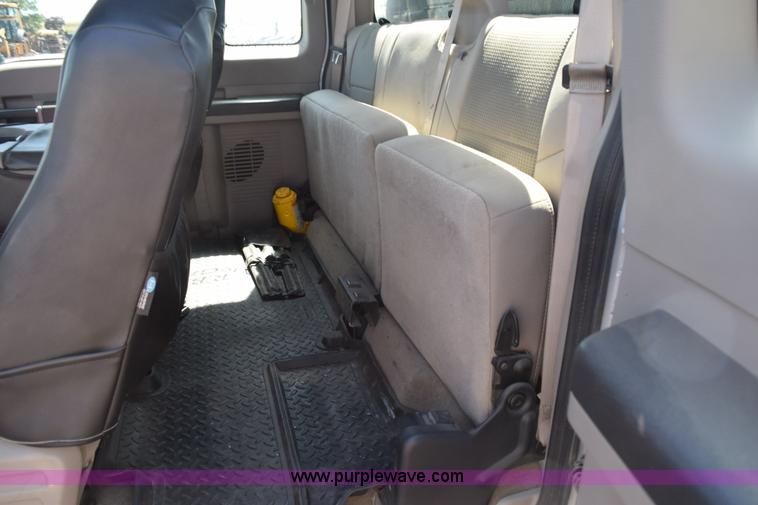 image for item K6155 2008 Ford F350 Super Duty XLT SuperCab service truck with crane