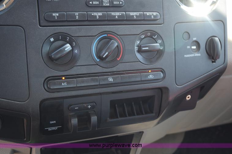 image for item K6155 2008 Ford F350 Super Duty XLT SuperCab service truck with crane