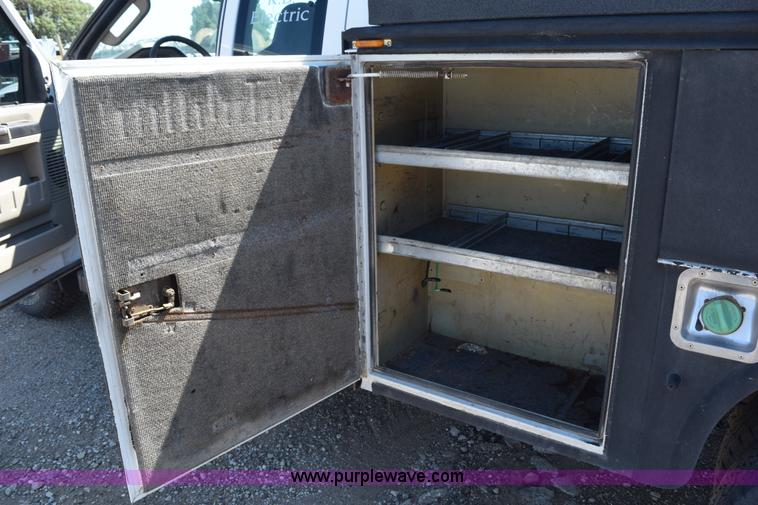 image for item K6155 2008 Ford F350 Super Duty XLT SuperCab service truck with crane