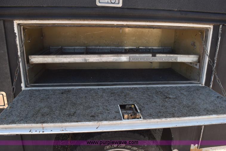 image for item K6155 2008 Ford F350 Super Duty XLT SuperCab service truck with crane