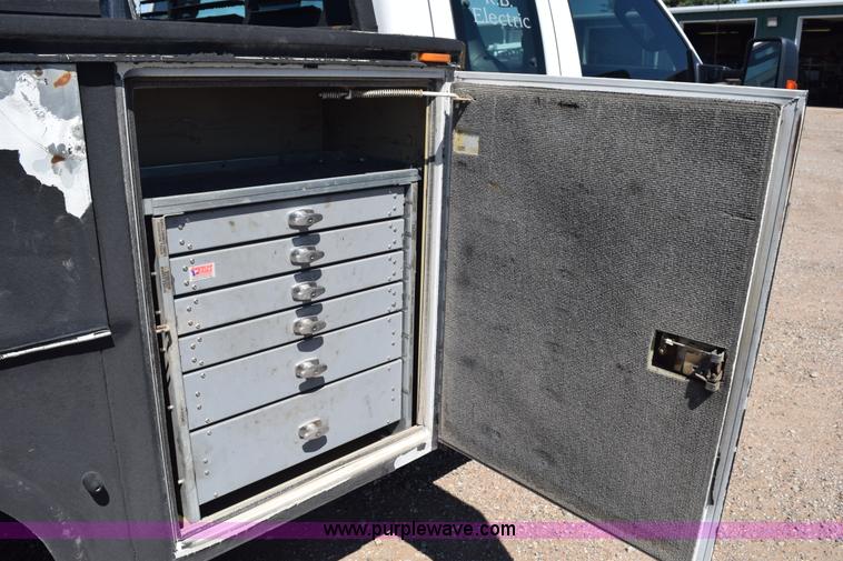 image for item K6155 2008 Ford F350 Super Duty XLT SuperCab service truck with crane