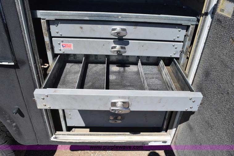 image for item K6155 2008 Ford F350 Super Duty XLT SuperCab service truck with crane