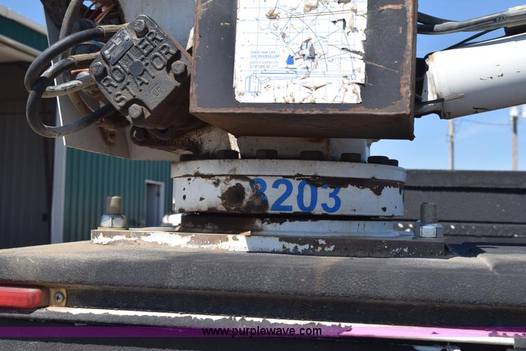 image for item K6155 2008 Ford F350 Super Duty XLT SuperCab service truck with crane