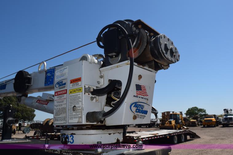 image for item K6155 2008 Ford F350 Super Duty XLT SuperCab service truck with crane