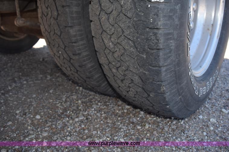 image for item K6155 2008 Ford F350 Super Duty XLT SuperCab service truck with crane